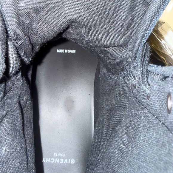 Givenchy Paris Black High-Top Sneakers. Men’s 9. Authentic. - Picture 9 of 9